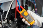 Fluke 302+ CAT III Digital Clamp Meter