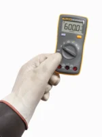 Fluke 106 Palm-sized Digital Multimeter
